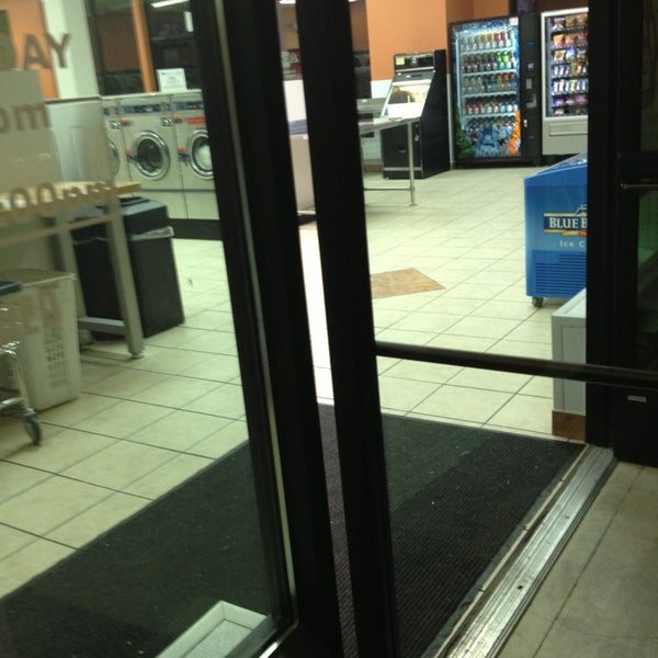 Denton Hwy Laundromat 2 tavsiye