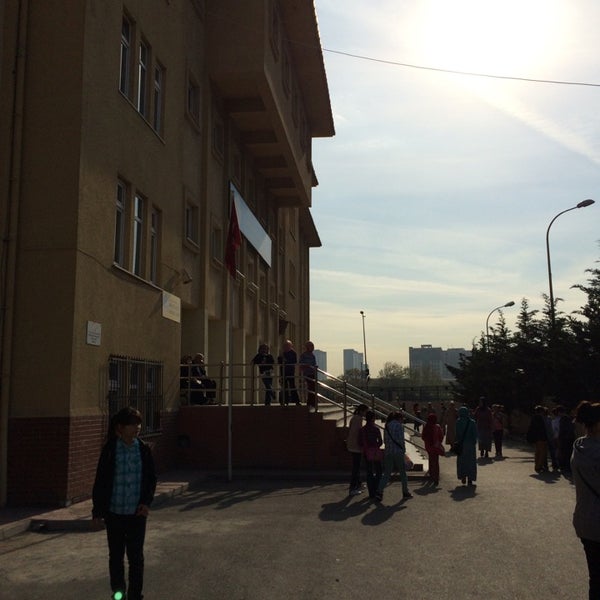 umraniye merkez imam hatip ortaokulu da fotograflar