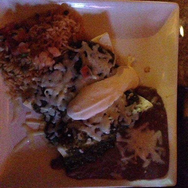 Foto diambil di Refried Beans Mexican Restaurant oleh Wayne S. pada 2/17/2014