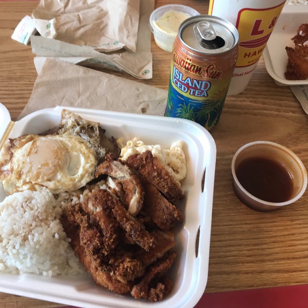 Photo taken at L&amp;L Hawaiian Barbecue by Alex V. on 7/6/2018