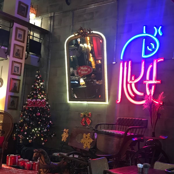 12/19/2019 tarihinde Meryem E.ziyaretçi tarafından Jukebox'de çekilen fotoğraf