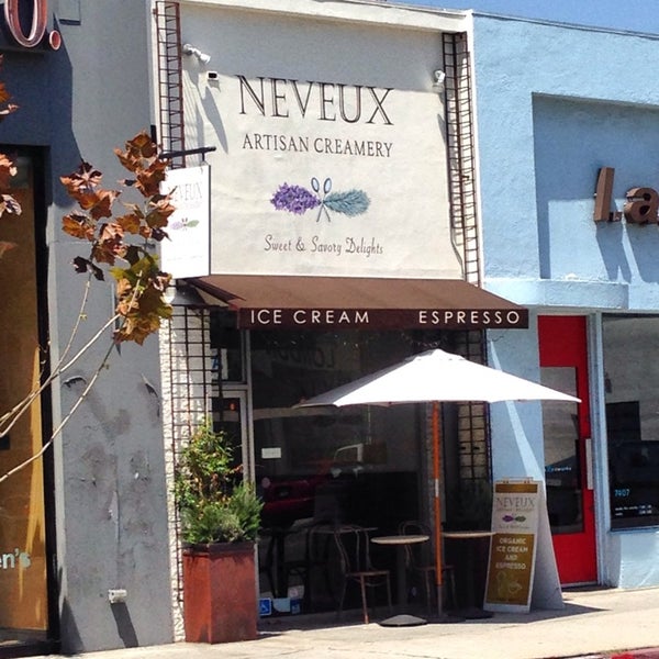 5/30/2014 tarihinde Glitterati Toursziyaretçi tarafından Neveux Artisan Creamery &amp; Espresso Bar'de çekilen fotoğraf