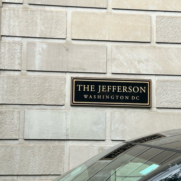 รูปภาพถ่ายที่ The Jefferson Hotel โดย Regina H. เมื่อ 9/23/2023