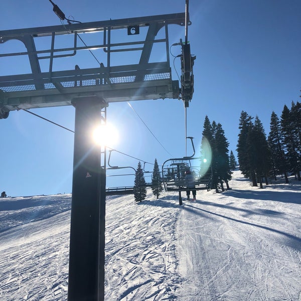 Photo taken at Tahoe Donner Ski Resort by Jeff E. on 1/13/2019