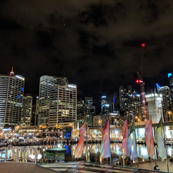 Das Foto wurde bei Hard Rock Cafe Sydney von Arpit J. am 4/21/2018 aufgenommen