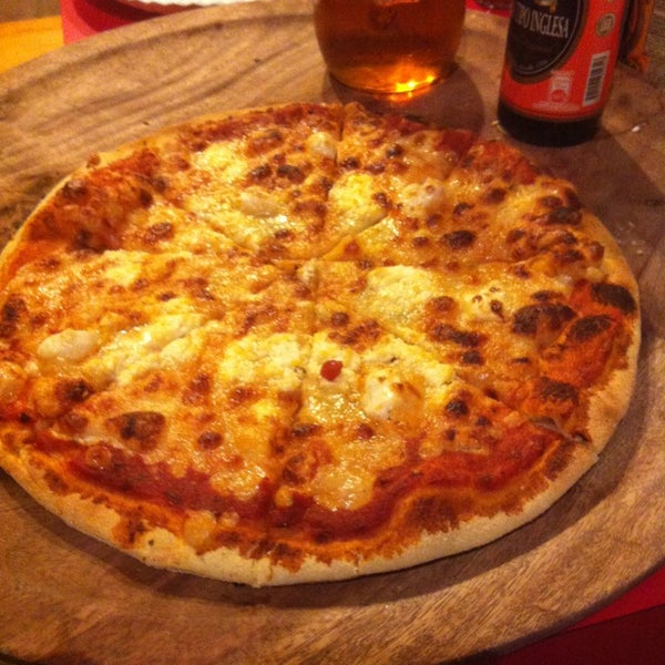 8/5/2013 tarihinde Tatiana M.ziyaretçi tarafından Cubo Rosso Pizza'de çekilen fotoğraf
