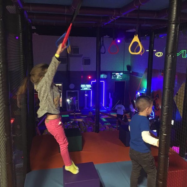 Huge aoft play gym with monkey bars and zip line