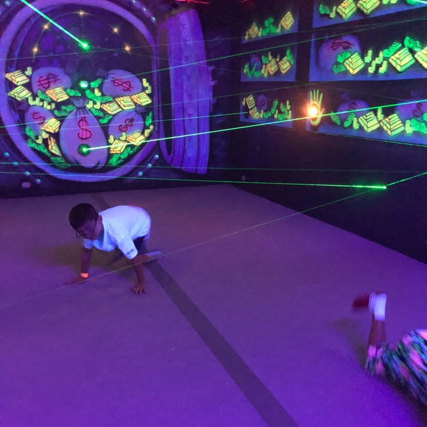 Laser Maze challenge at the best party place for kids in Brooklyn NY
