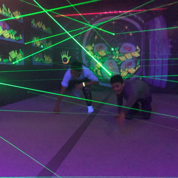 Coolest laser maze in Brooklyn. Fun party place for kids #birthdayparty #kidsbirthday #partyplaces #brooklyn #nyc