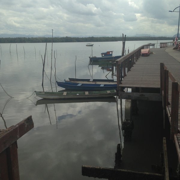 Foto scattata a Ilha das Caieiras da Fernando G. il 5/12/2013