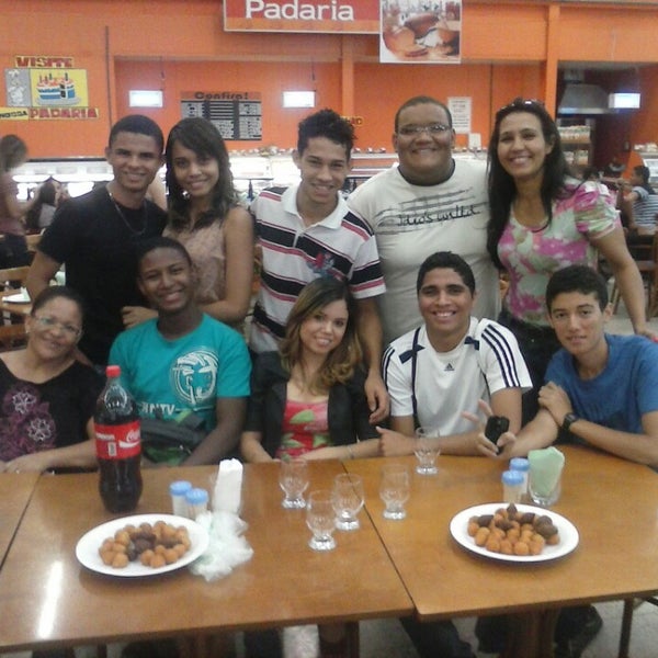 Foto tirada no(a) Comercial Carvalho - Centro - Caxias/MA por Rafael R. em 8/6/2013