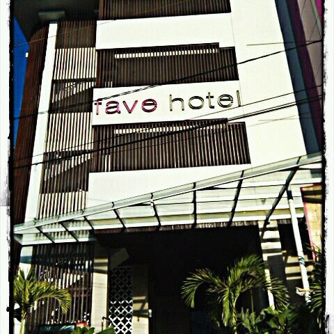 รูปภาพถ่ายที่ favehotel Kuta Square โดย Anton C. เมื่อ 3/20/2013