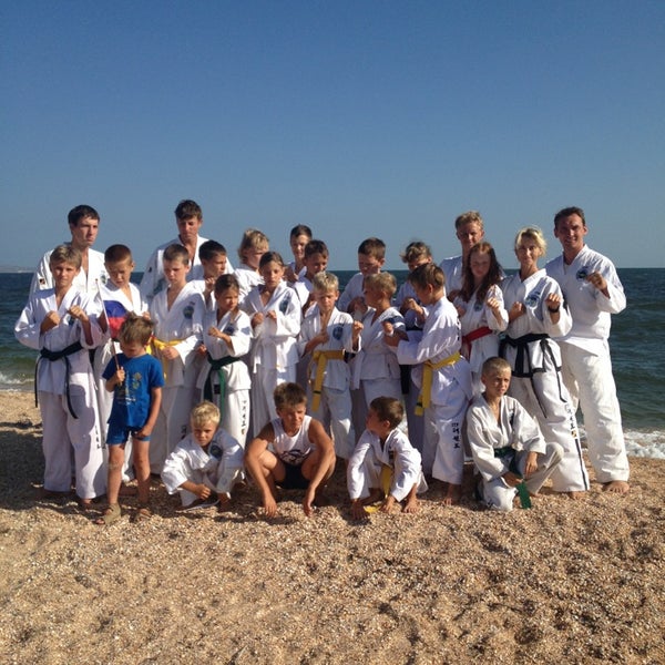 Лилия Black Belt Блэк Белт