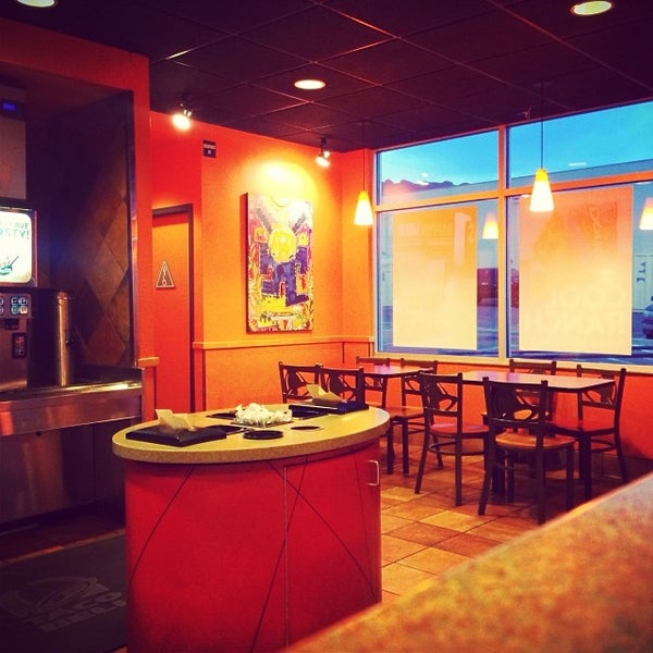 Taco Bell Fast Food Restaurant in El Paso