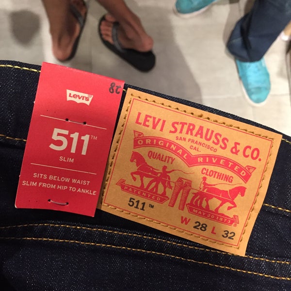Levi's® Boutique - 4 tips from 348 visitors
