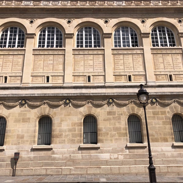 Photo prise au Bibliothèque Sainte-Geneviève par Leonardo Tiberius ⛵ le5/1/2018