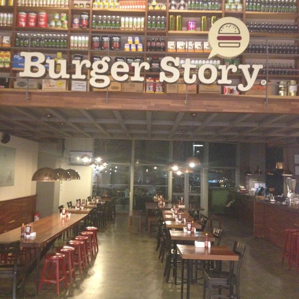 Photo taken at Burger Story by Nevzat on 6/25/2013