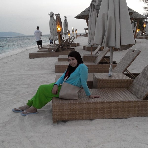 Photo taken at Pesona Beach Resort &amp; Spa by Shantie A. on 11/6/2014