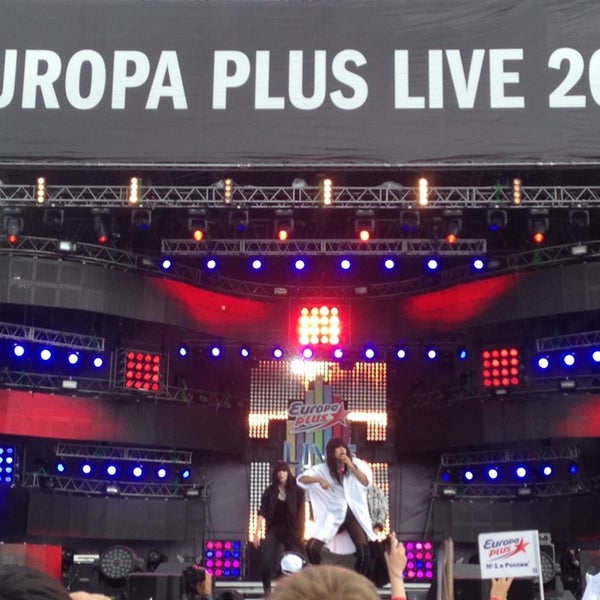 Photo prise au Europa Plus LIVE par Alesya N. le7/13/2013