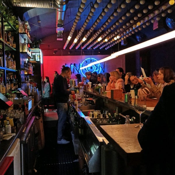 Foto scattata a Union Bar and Grill da Михаил Д. il 8/15/2021
