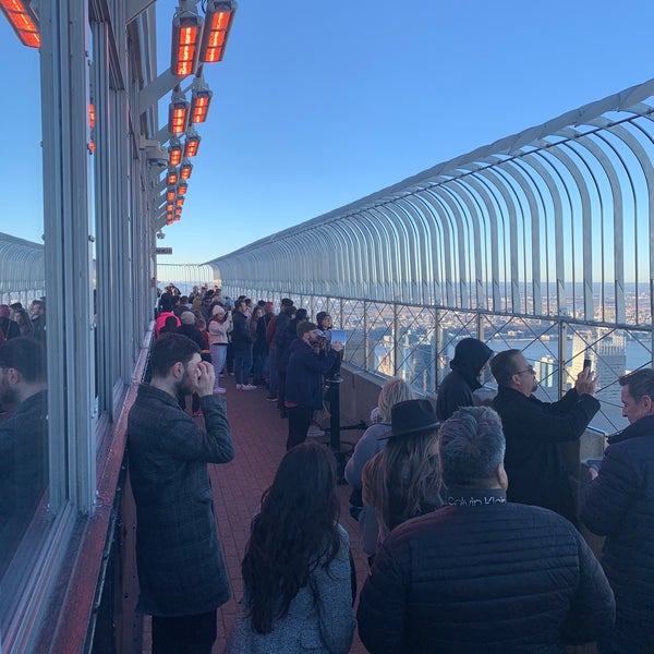 Das Foto wurde bei 86th Floor Observation Deck von Kate K. am 12/9/2022 aufgenommen