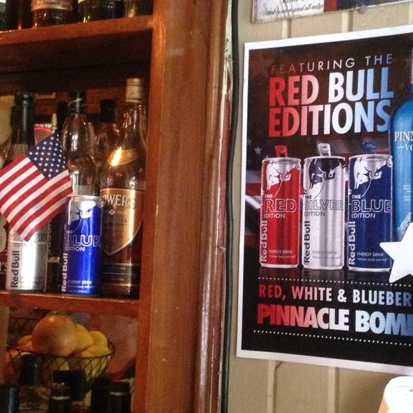 7/1/2014 tarihinde @followfrannie B.ziyaretçi tarafından Nobles Bar And Grill'de çekilen fotoğraf