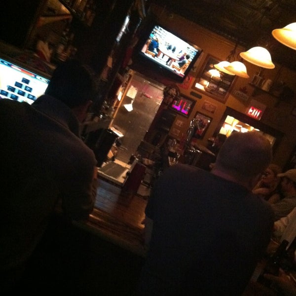12/26/2012 tarihinde Kimberly B.ziyaretçi tarafından O&#39;Sullivan&#39;s Irish Pub &amp; Restaurant'de çekilen fotoğraf
