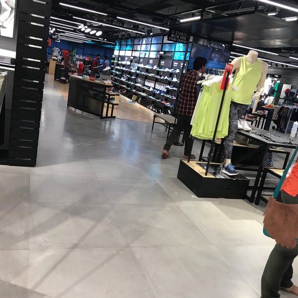 Photos at Adidas EA Mall 48 visitors