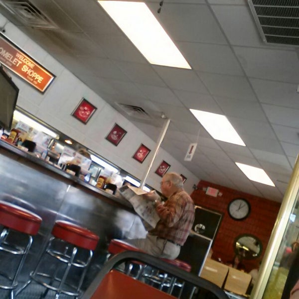 Photo taken at Omelet Shoppe by none n. on 4/20/2014