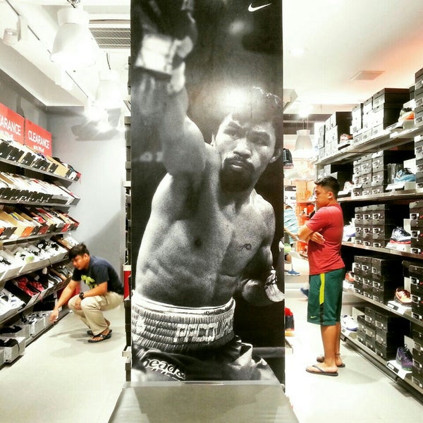 nike outlet paseo
