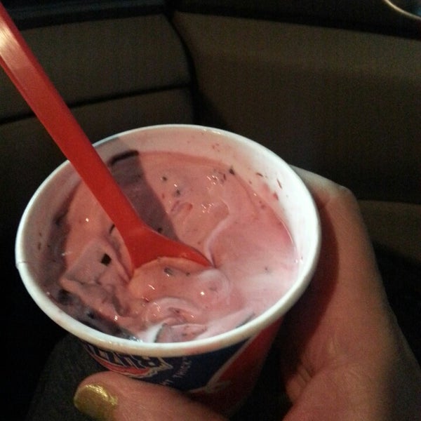 Dairy Queen - Ice Cream Parlor