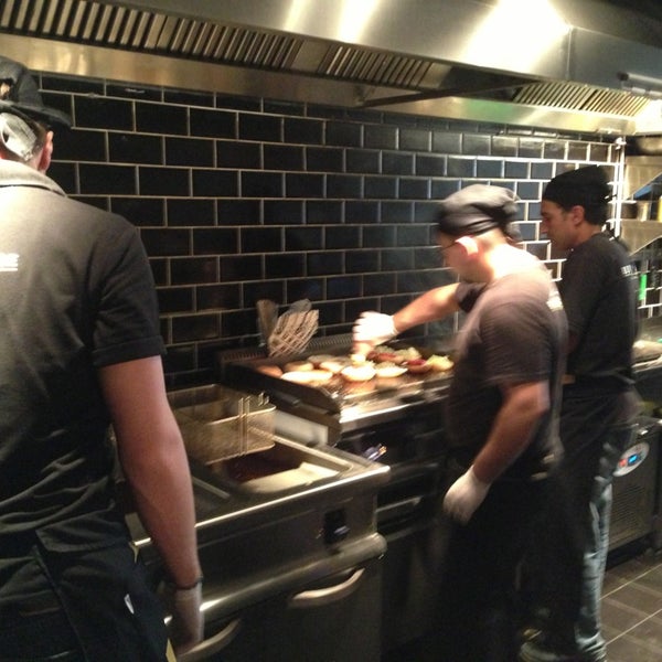 7/19/2013에 Kerem S.님이 Burger House에서 찍은 사진