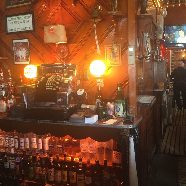 7/2/2016에 ᴡ C.님이 Angelo&#39;s Fairmount Tavern에서 찍은 사진