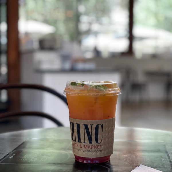Photo taken at Zinc Café &amp; Market by .. on 8/5/2021