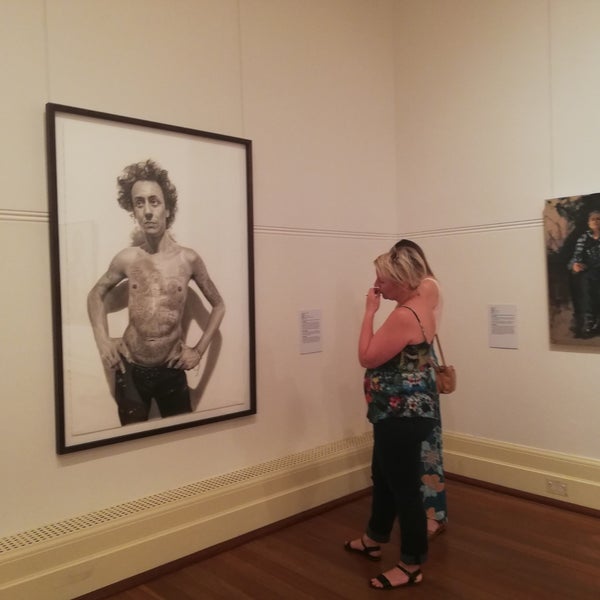 Das Foto wurde bei Art Gallery of Western Australia von Tia S. am 11/10/2018 aufgenommen