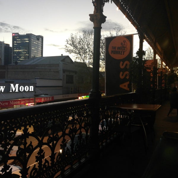 Brass Monkey Pub in Northbridge