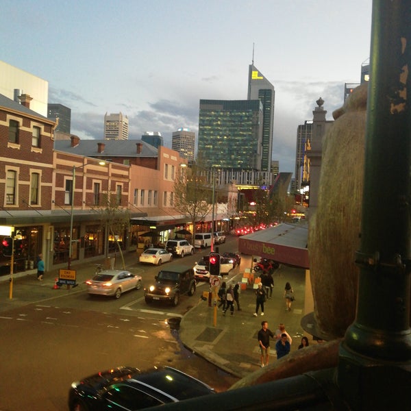 Brass Monkey Pub in Northbridge