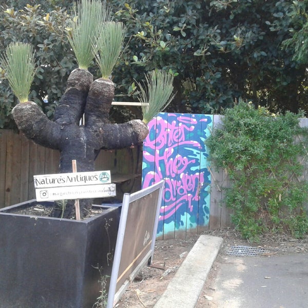 Yallingup General Store & Cafe 16 Yallingup Beach Rd