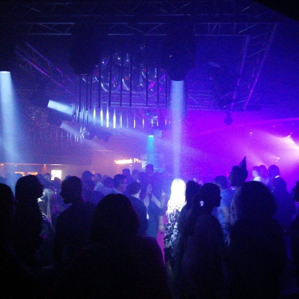 9/12/2020에 Tia S.님이 Connections Nightclub에서 찍은 사진