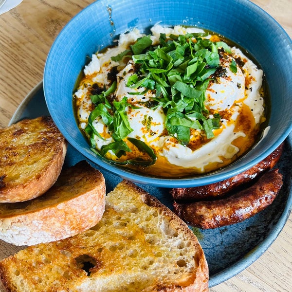 Saucer & Cup Coffee Shop in Wimbledon Park