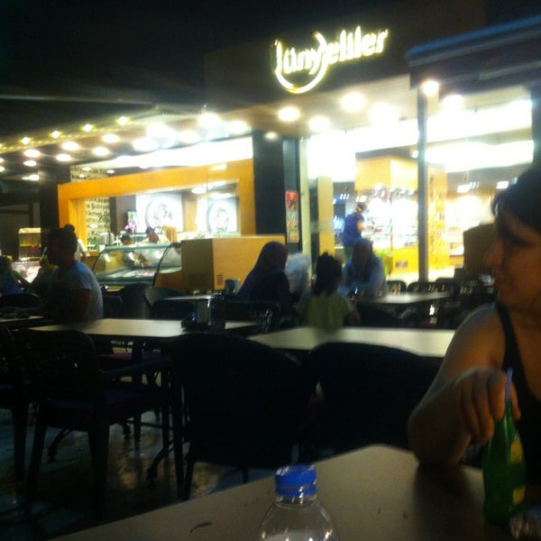 Ünyeliler Pasta & Cafe Fırın