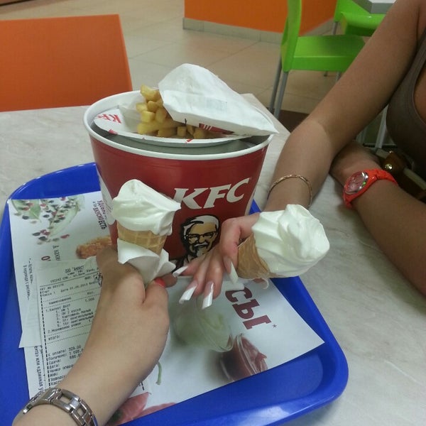 5/31/2013에 Наташенька님이 KFC에서 찍은 사진