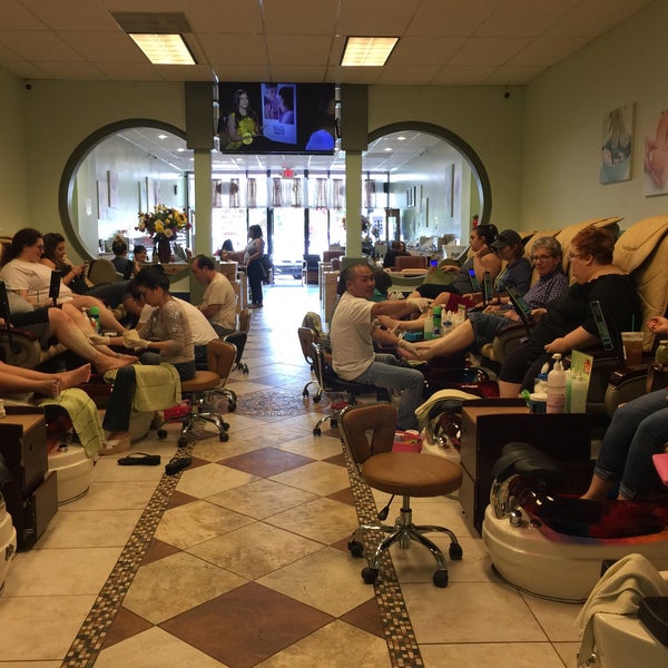 Beverly Hills Nail Salon Pittsburgh, PA