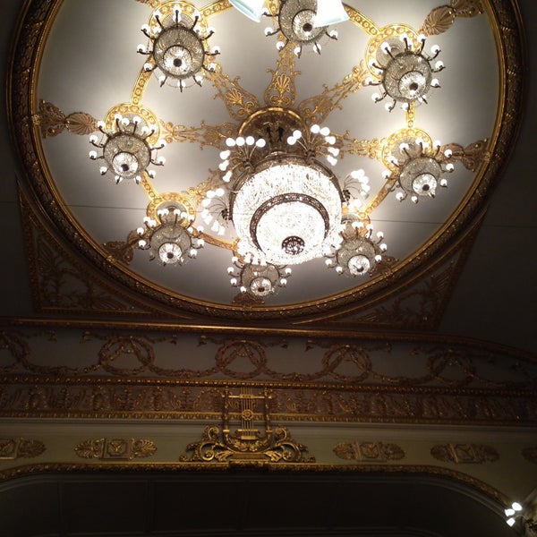 Снимок сделан в Театр оперы и балета пользователем Ида Б. 4/13/2013