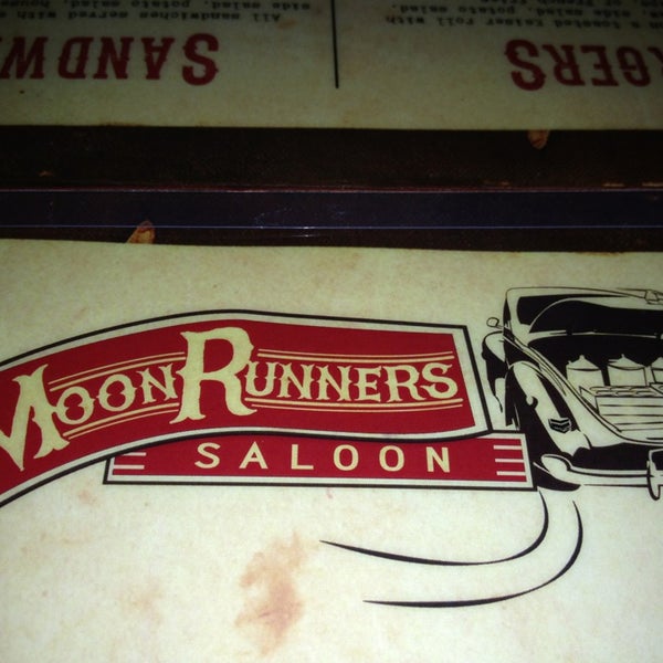 4/7/2013 tarihinde Janice H.ziyaretçi tarafından MoonRunners Saloon'de çekilen fotoğraf
