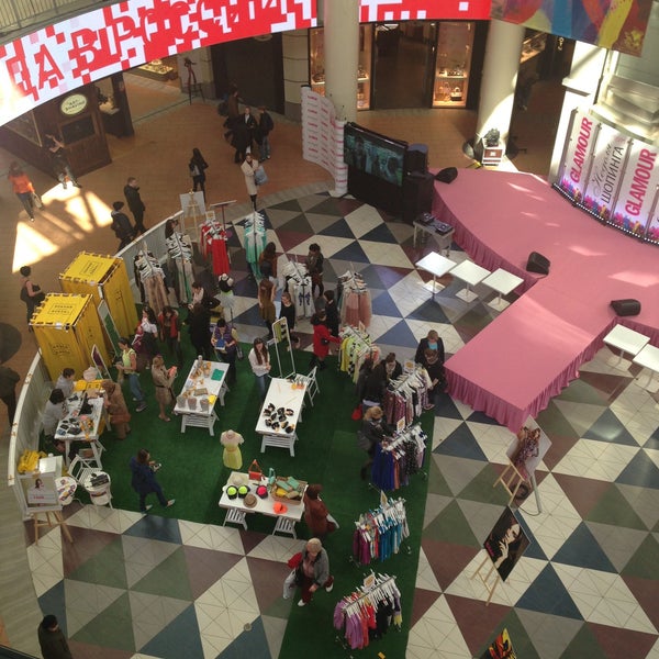 Foto scattata a Atrium Mall da #expert il 4/26/2013