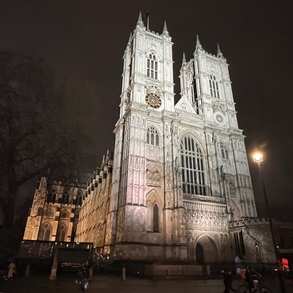 Foto diambil di Westminster Abbey oleh Philip R. pada 3/12/2024