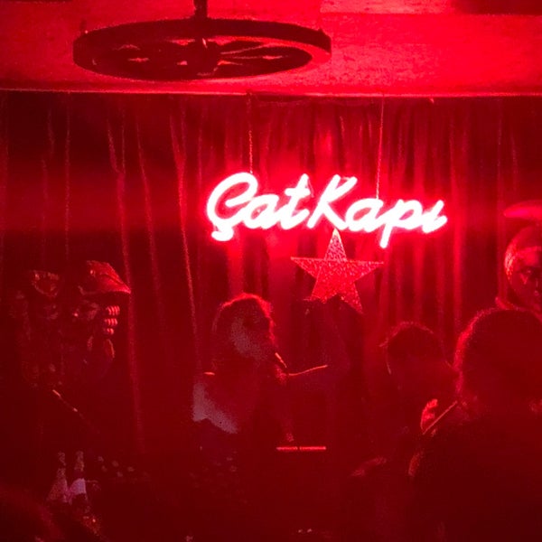 3/10/2018にFiliz T.がÇatkapı Lara Cafe &amp; Barで撮った写真