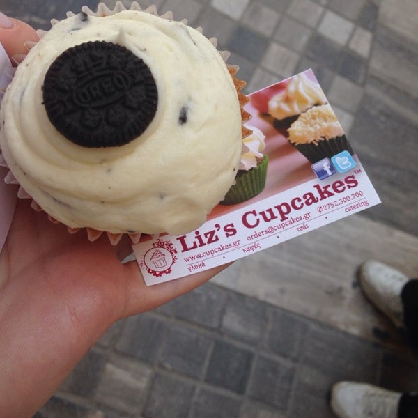 Photo taken at Liz&#39;s Cupcakes by Gwgw M. on 4/22/2014