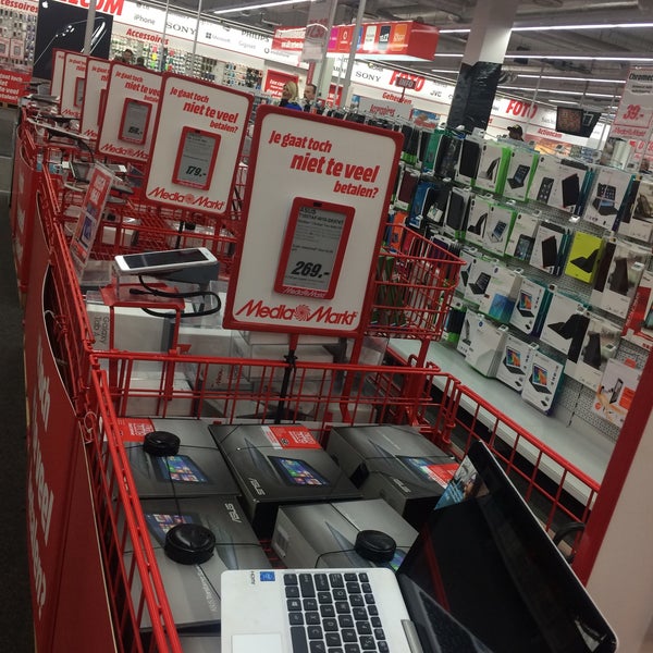 MediaMarkt NL - Opening Media Markt Amsterdam Akerpoort